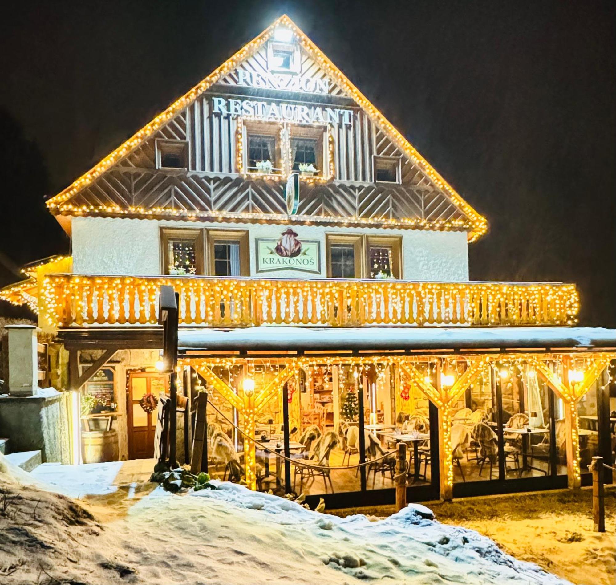 Pension & Restaurant Krakonos ฮาร์ราคอฟ ภายนอก รูปภาพ